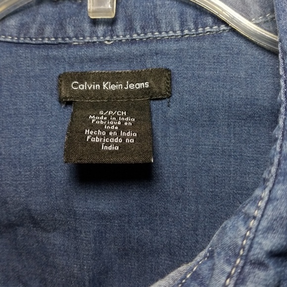 Calvin Klein long sleeve chambray denim pearl snap top women's Size S - Picture 2 of 5
